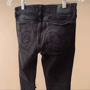 Levi’s 711 Skinny Jeans 26x32
